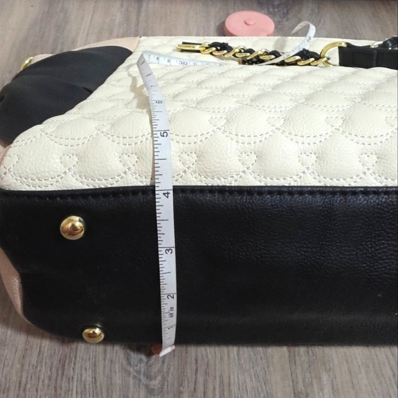 Betsey Johnson Quilted Colorblock Tote Bag - Gently Used - Picture 8 of 14